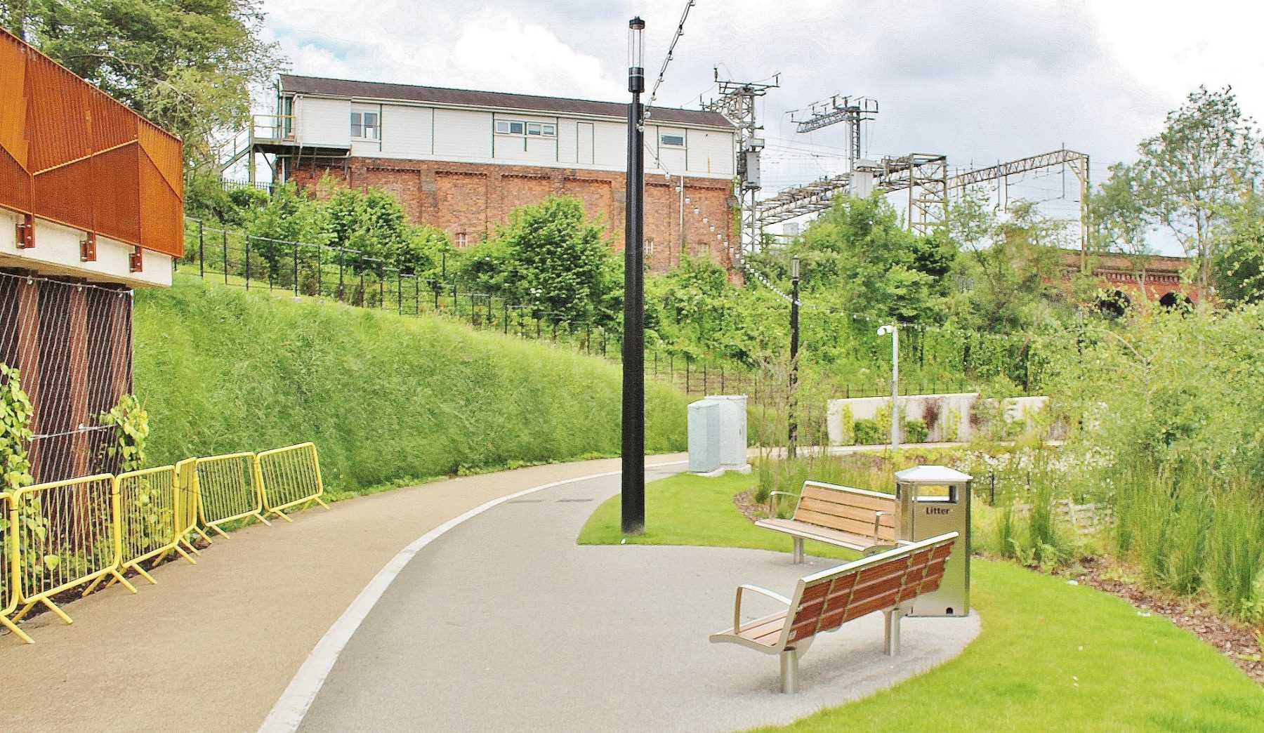 Stockport Interchange Bridgescape, Stockport, Greater Manchester — Completed public realm and landscaping