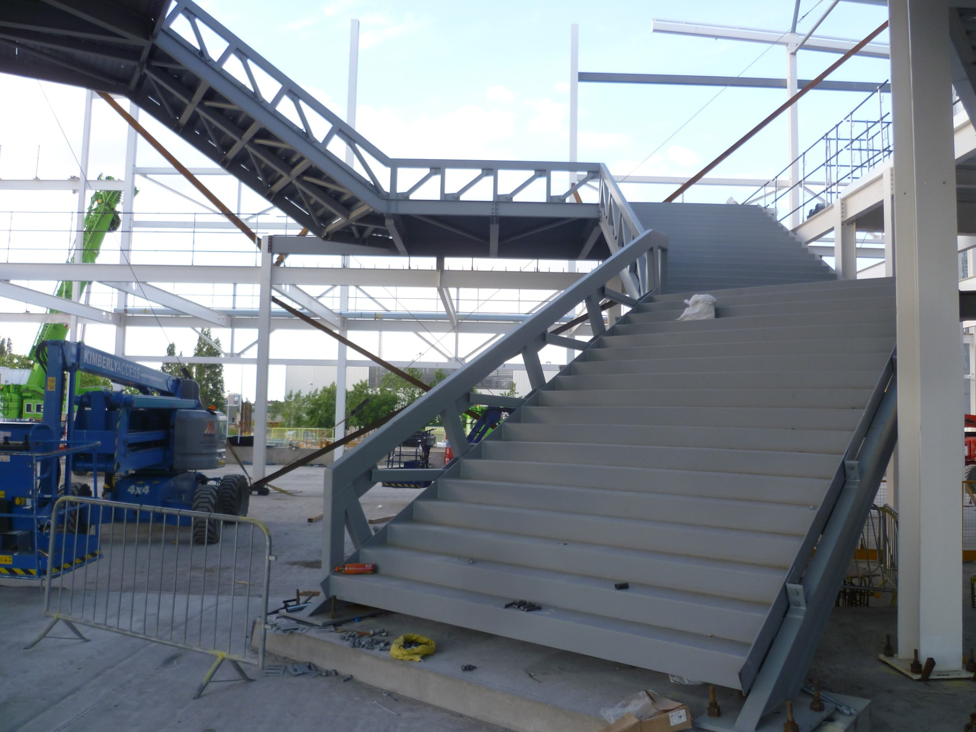 BSkyB Meeting Centre, United Kingdom — Feature steel staircase